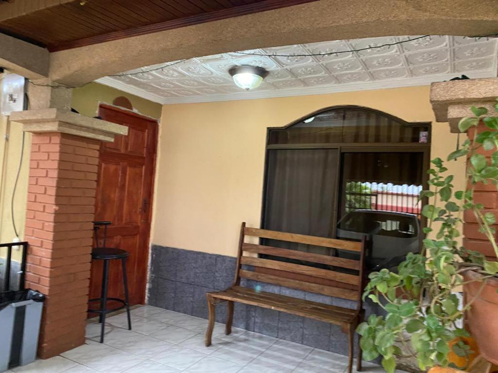 Casa Lupita Alajuela Leilighet Eksteriør bilde